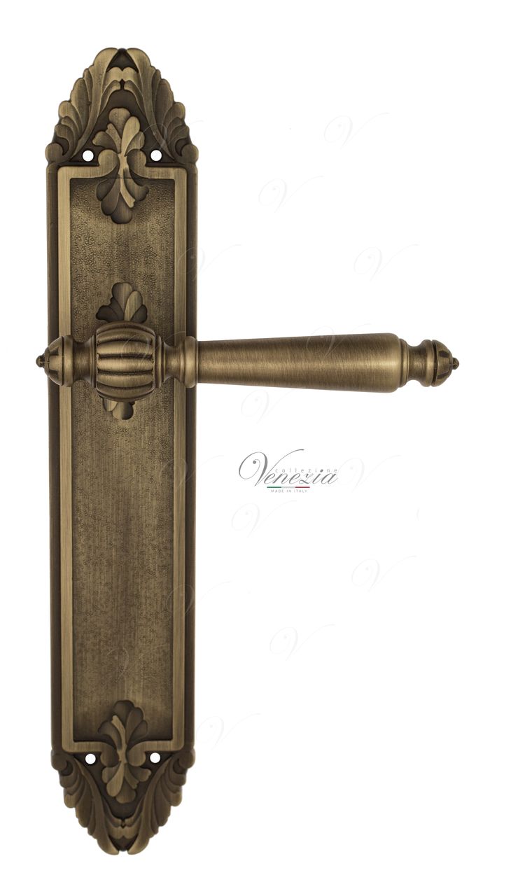 Door Handle Venezia  PELLESTRINA  On Backplate PL90 Mat Bronze