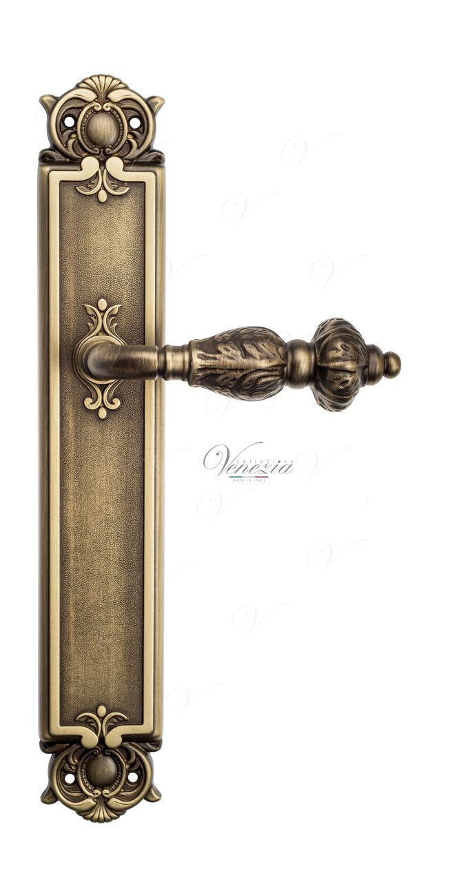 Door Handle Venezia  LUCRECIA  On Backplate PL97 Mat Bronze